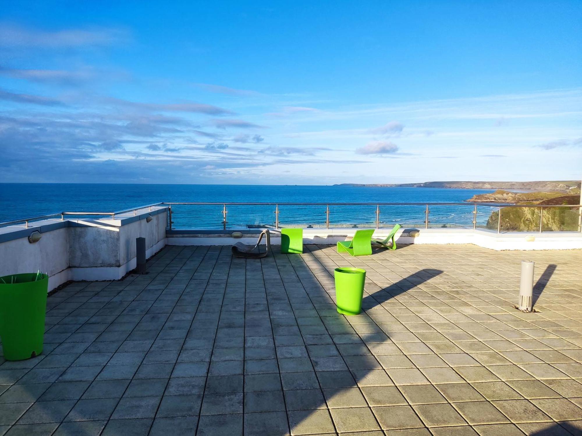 Newquay Rocklands Beach View Extérieur photo