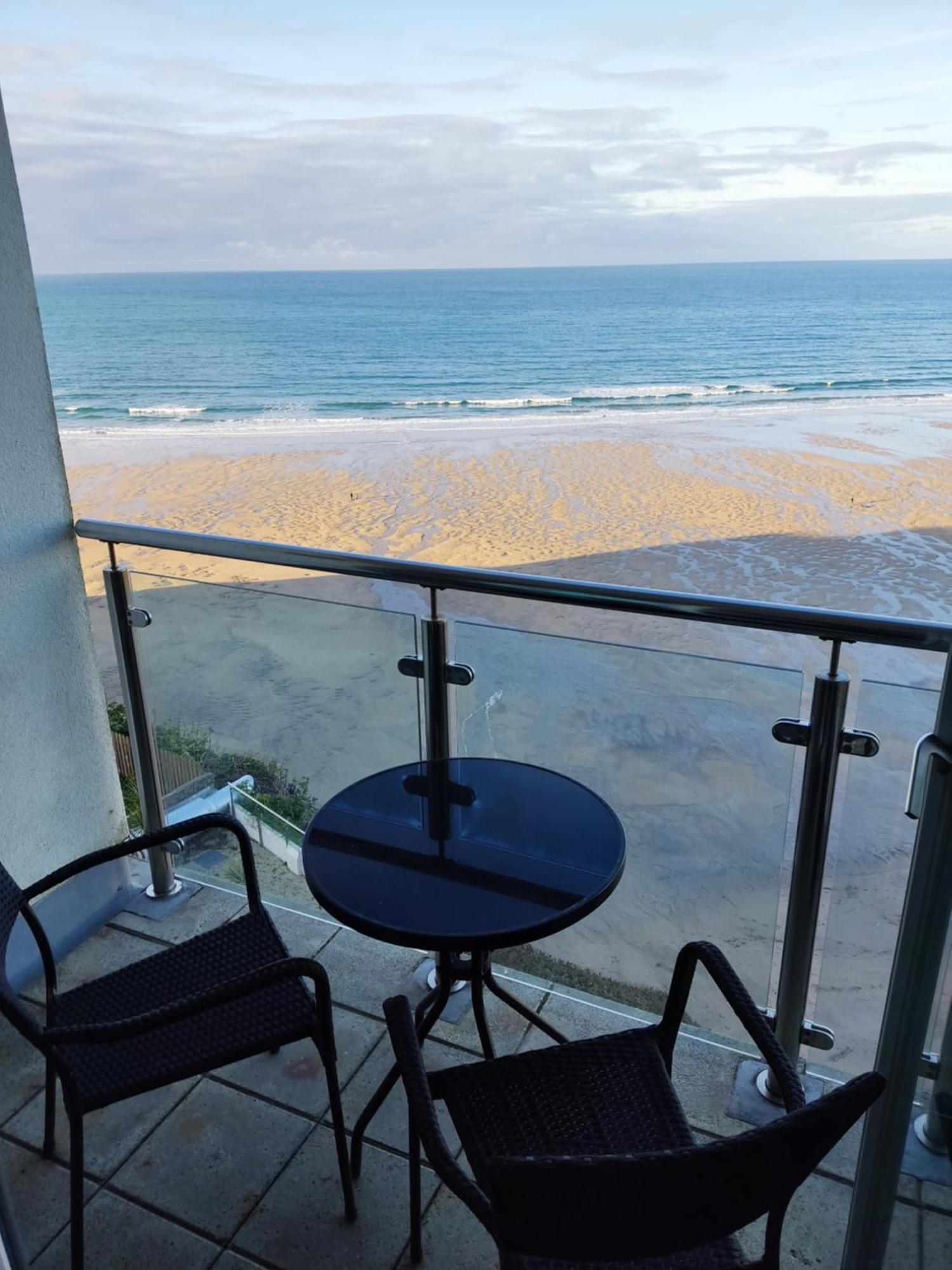 Newquay Rocklands Beach View Extérieur photo